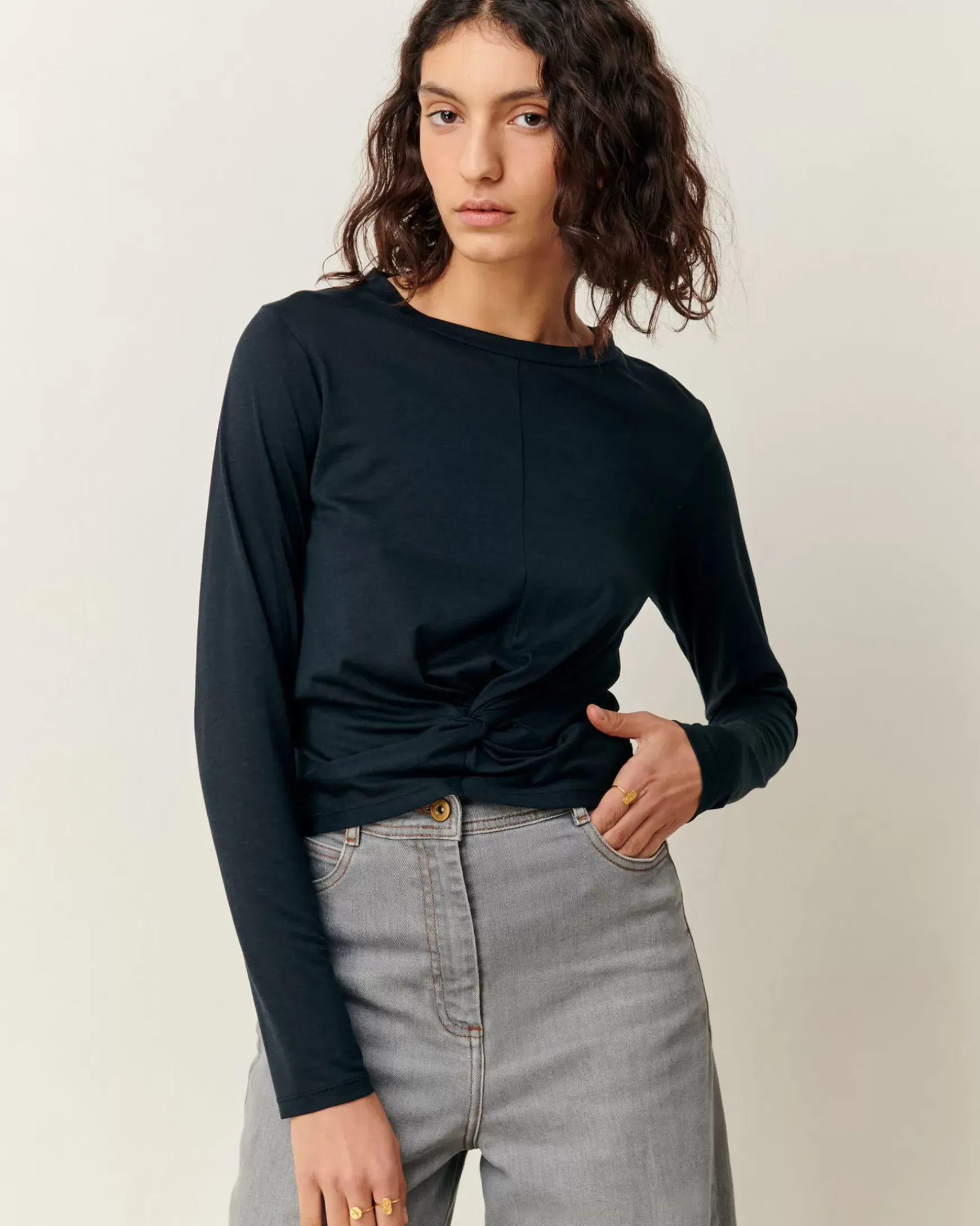 Online Sessùn Samuelle Moonless